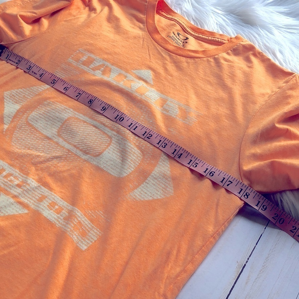 Oakley for Buckle tee size S EUC - Picture 8 of 9
